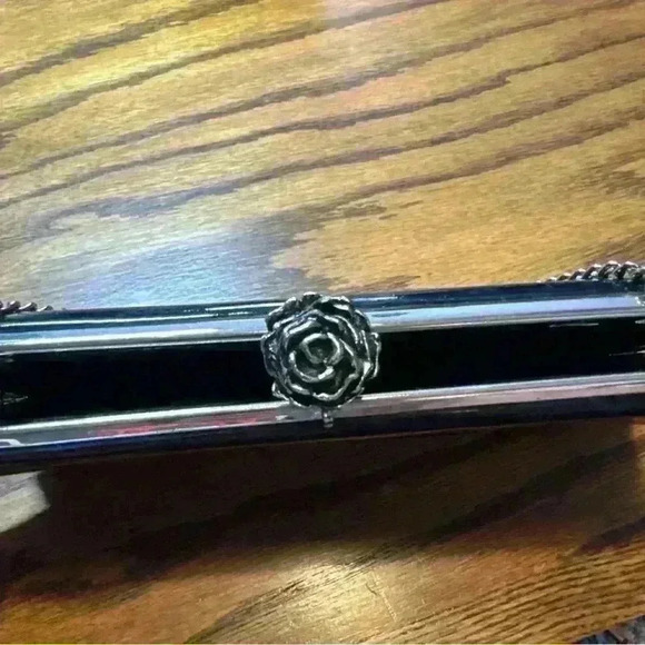 After Five Vintage Patent Leather Clutch Silver Rose VTG - Picture 2 of 5